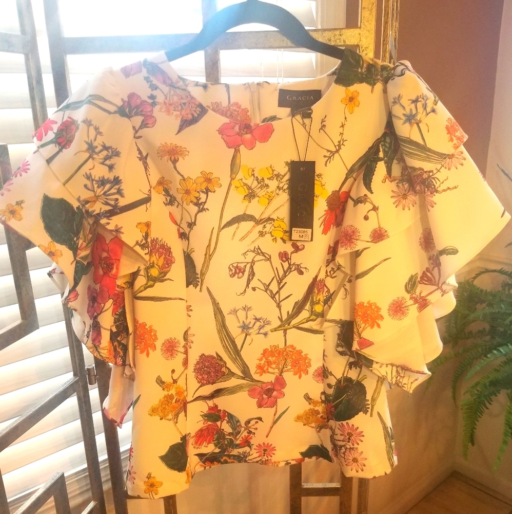 Gracia Floral Top